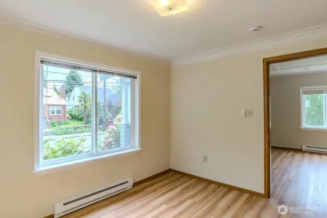 9017 5th Avenue NE Seattle WA 98115