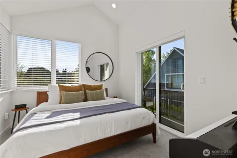 4218 Latona Avenue NE Seattle WA 98105