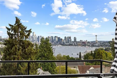 4218 Latona Avenue NE Seattle WA 98105