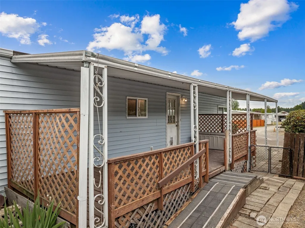 15324 50th Street E Sumner WA 98390