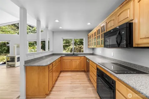 18915 Cascade Ridge Court Mount Vernon WA 98274