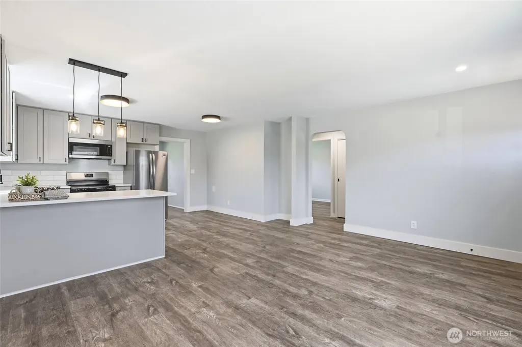 229 19th Avenue Longview WA 98632