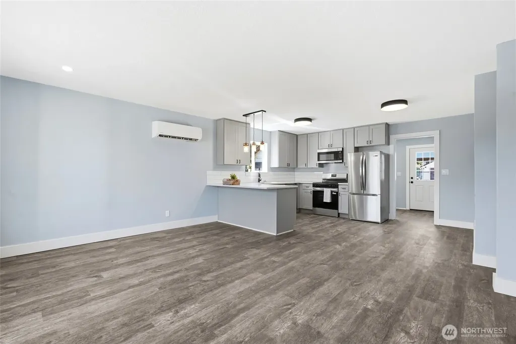 229 19th Avenue Longview WA 98632