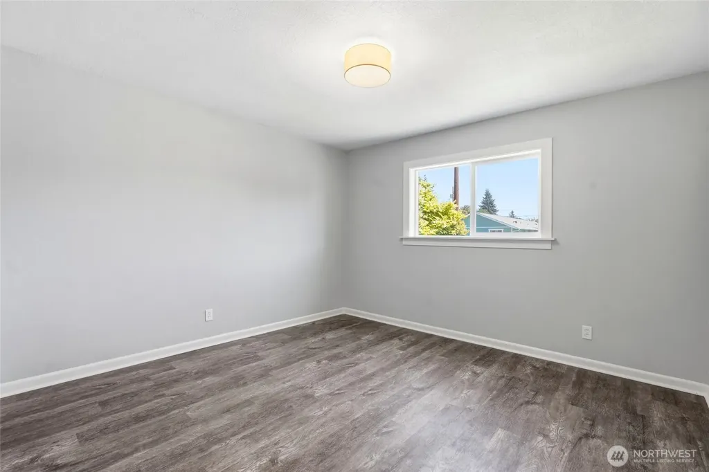 229 19th Avenue Longview WA 98632