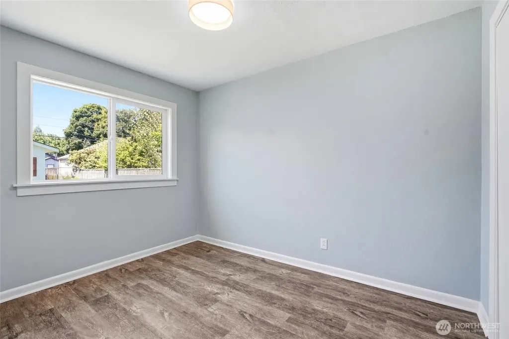 229 19th Avenue Longview WA 98632