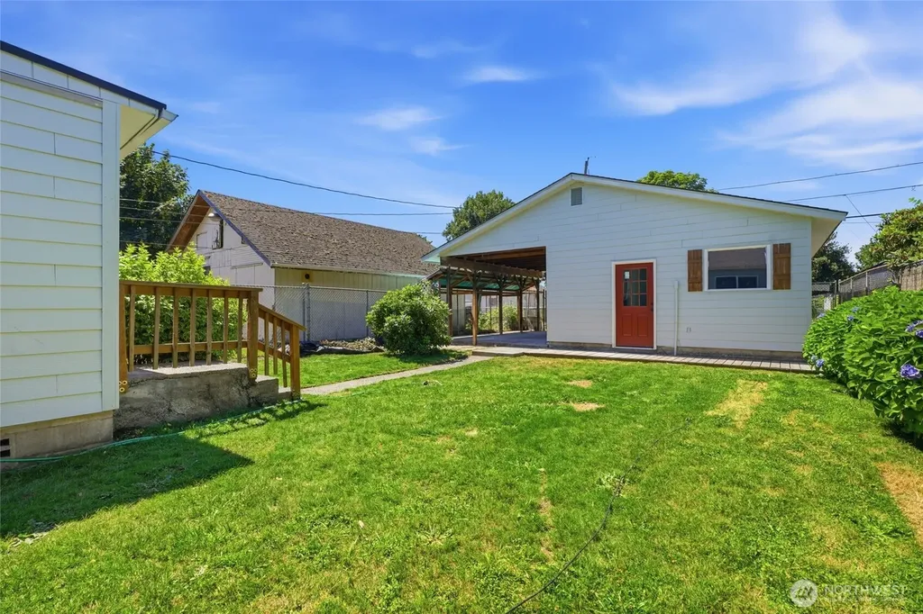 229 19th Avenue Longview WA 98632