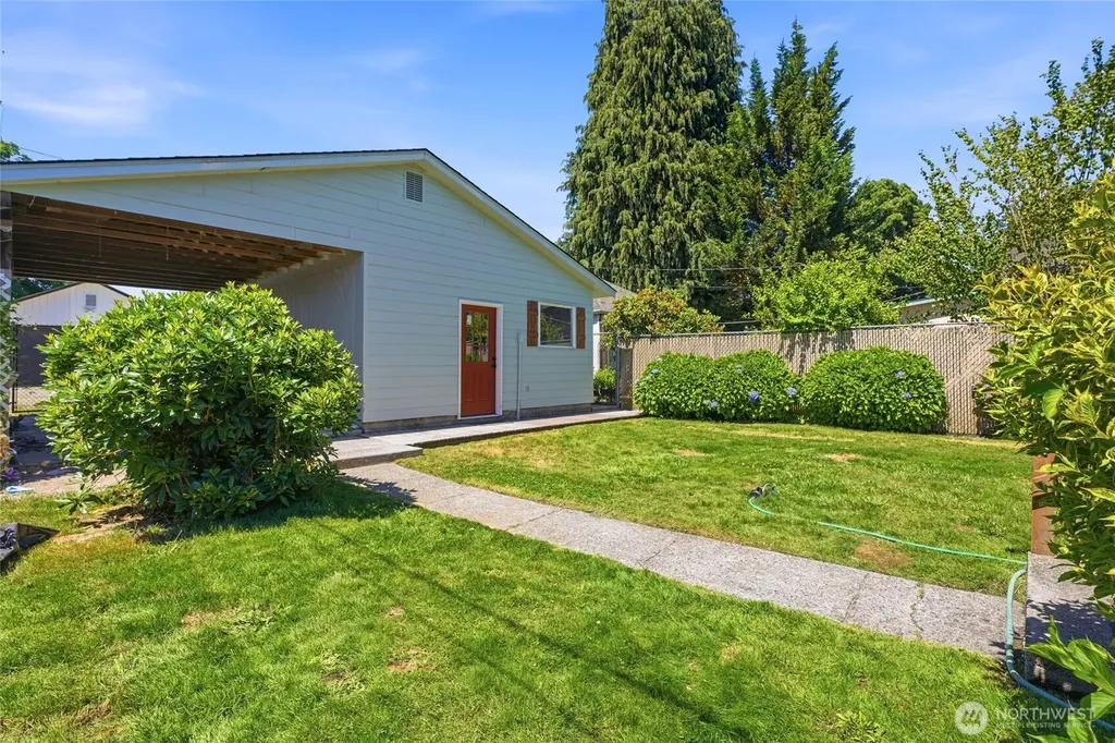 229 19th Avenue Longview WA 98632