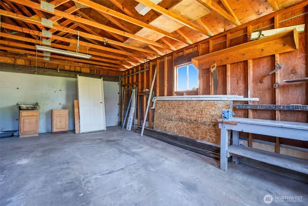229 19th Avenue Longview WA 98632