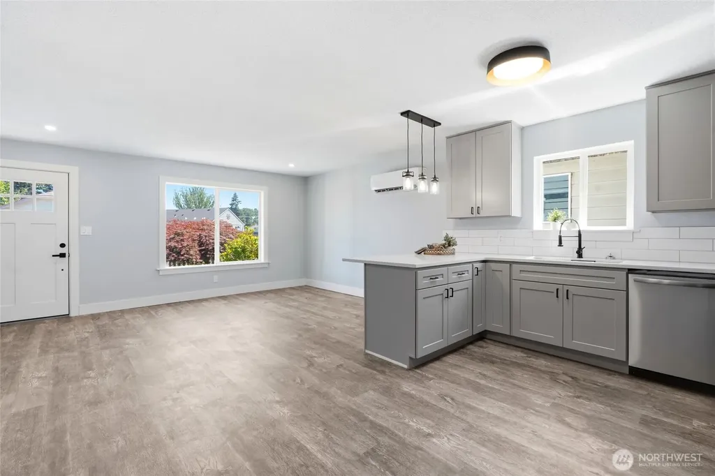 229 19th Avenue Longview WA 98632