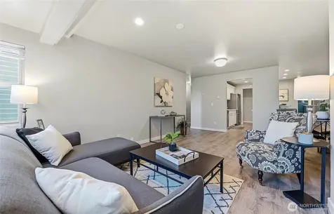 12543 NE 23rd Place Bellevue WA 98005
