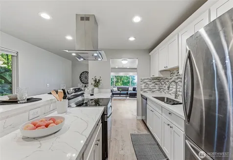 12543 NE 23rd Place Bellevue WA 98005
