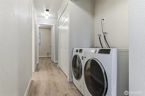 12543 NE 23rd Place Bellevue WA 98005