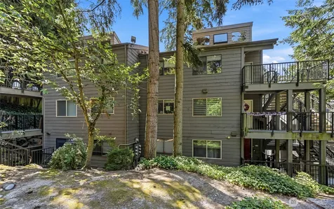 12543 NE 23rd Place Bellevue WA 98005