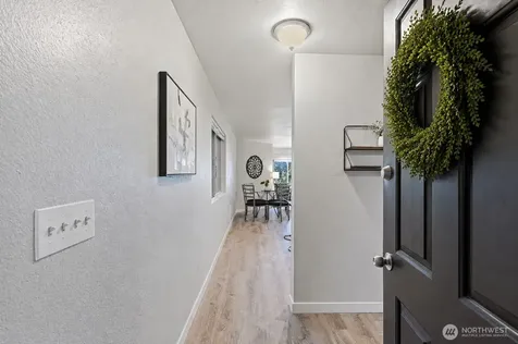 12543 NE 23rd Place Bellevue WA 98005