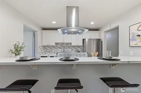 12543 NE 23rd Place Bellevue WA 98005