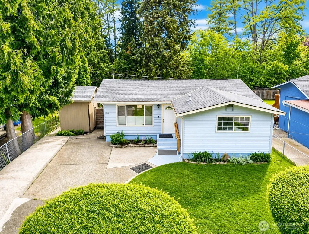6950 24th Avenue SW Seattle WA 98106