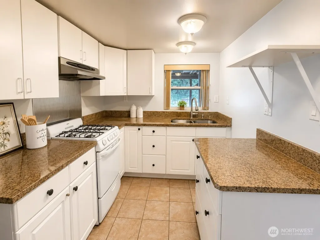 6950 24th Avenue SW Seattle WA 98106