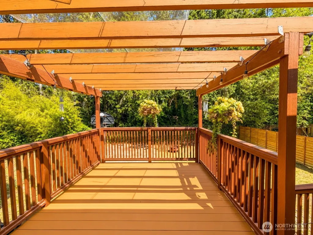 6950 24th Avenue SW Seattle WA 98106