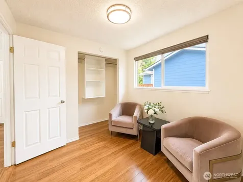 6950 24th Avenue SW Seattle WA 98106