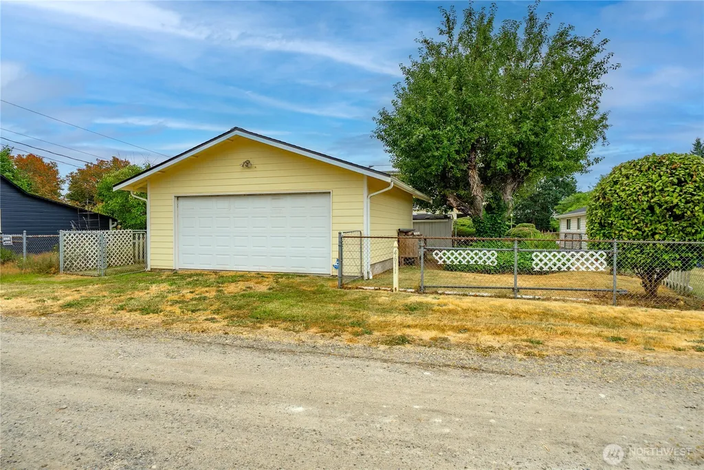 4611 S K Street Tacoma WA 98408
