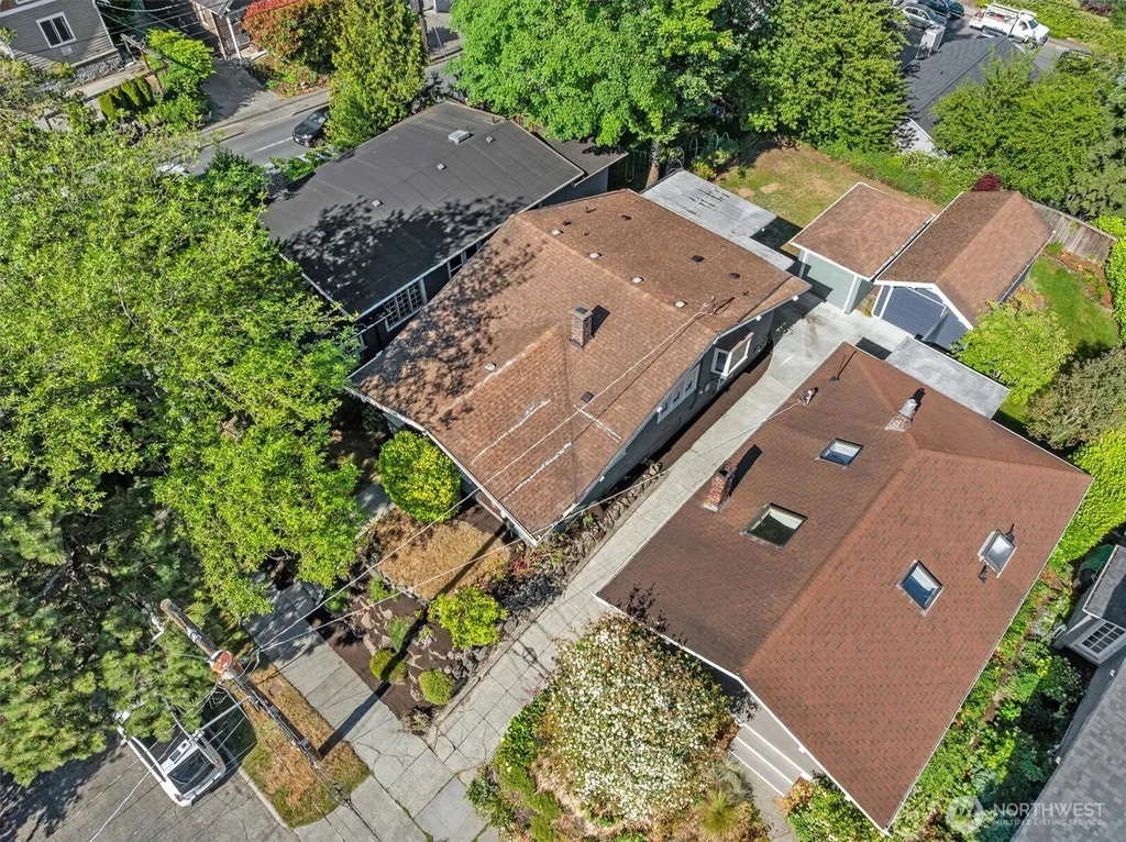 4754 4th Avenue NE Seattle WA 98105