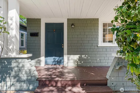 4754 4th Avenue NE Seattle WA 98105