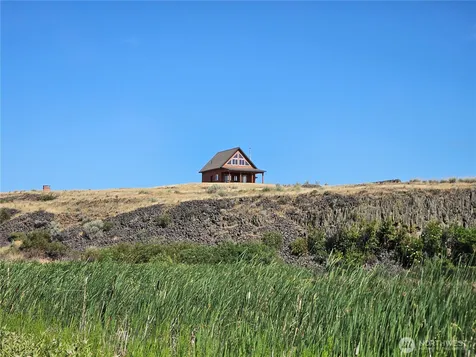 24414 Seven Springs Dairy Road E Harrington WA 99134