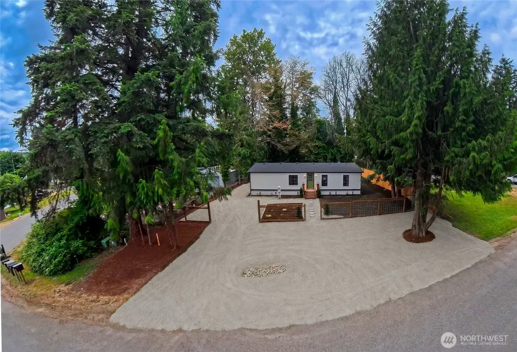 11 NE Davey Jones Court Belfair WA 98528