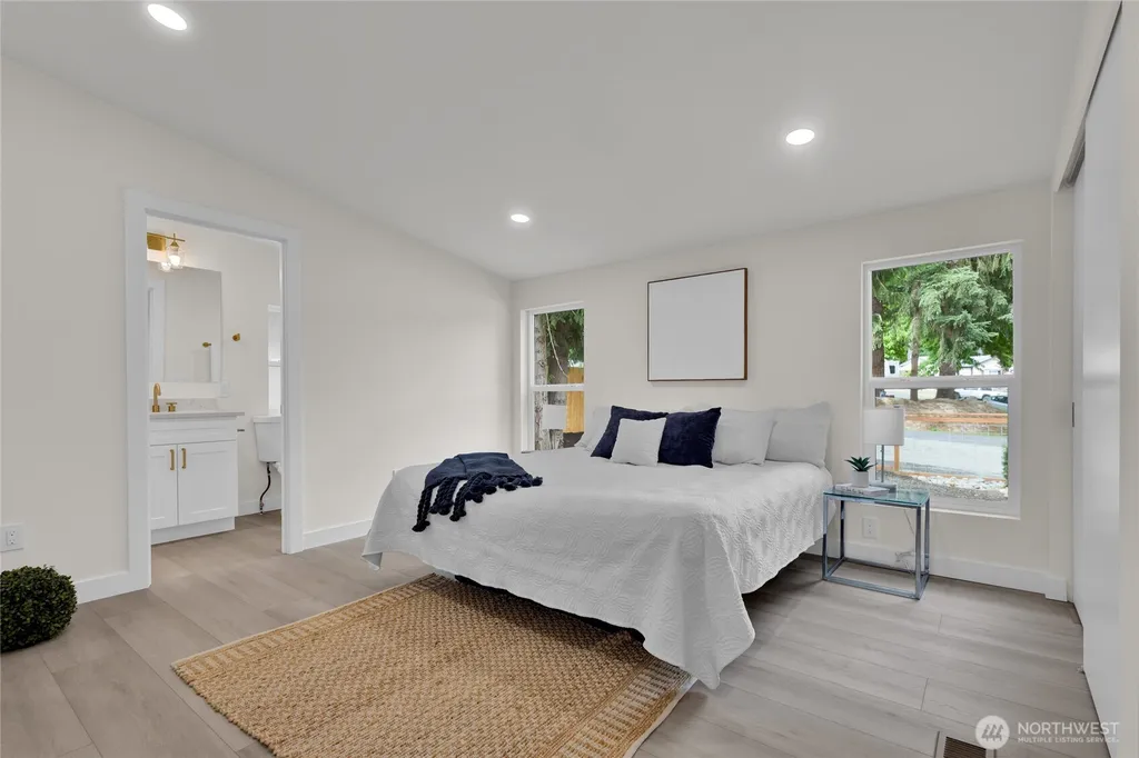 11 NE Davey Jones Court Belfair WA 98528