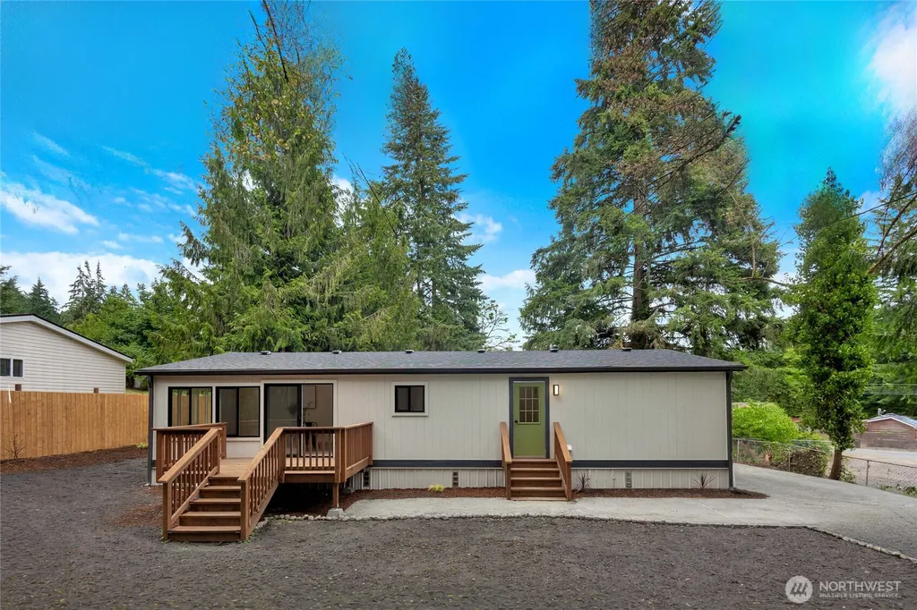 11 NE Davey Jones Court Belfair WA 98528