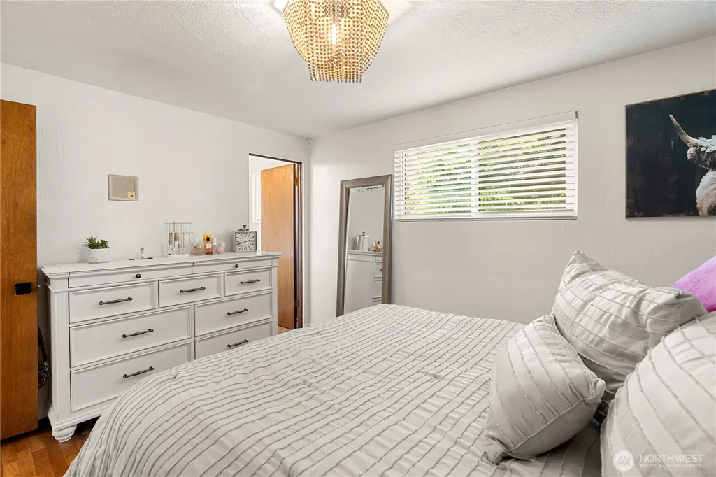 313 Hemlock Park Lane Aberdeen WA 98520