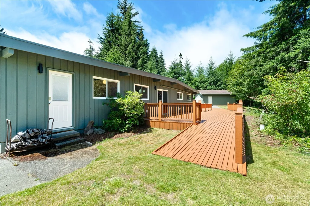 313 Hemlock Park Lane Aberdeen WA 98520