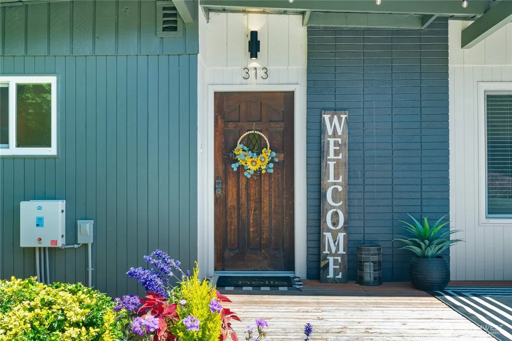 313 Hemlock Park Lane Aberdeen WA 98520