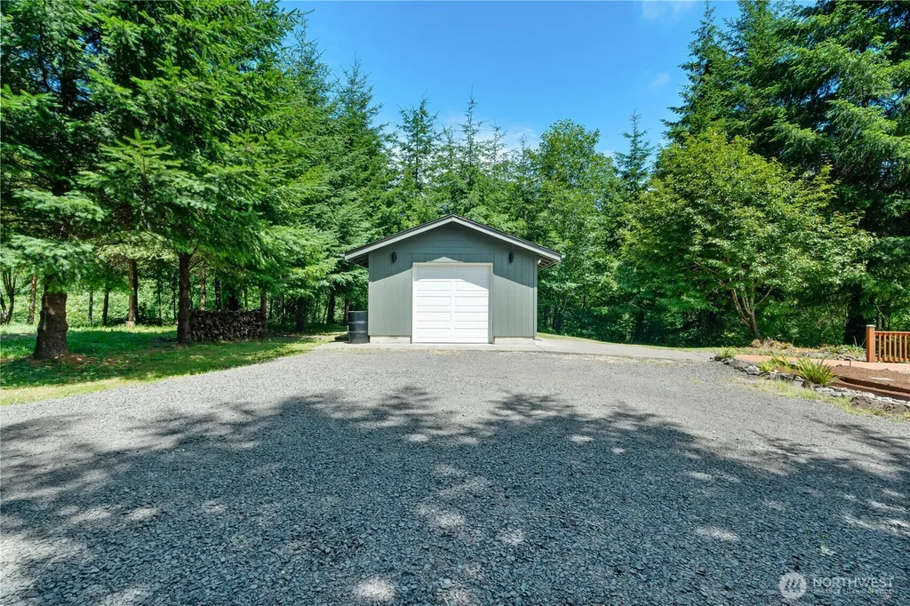 313 Hemlock Park Lane Aberdeen WA 98520