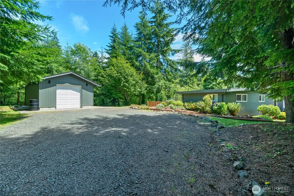 313 Hemlock Park Lane Aberdeen WA 98520