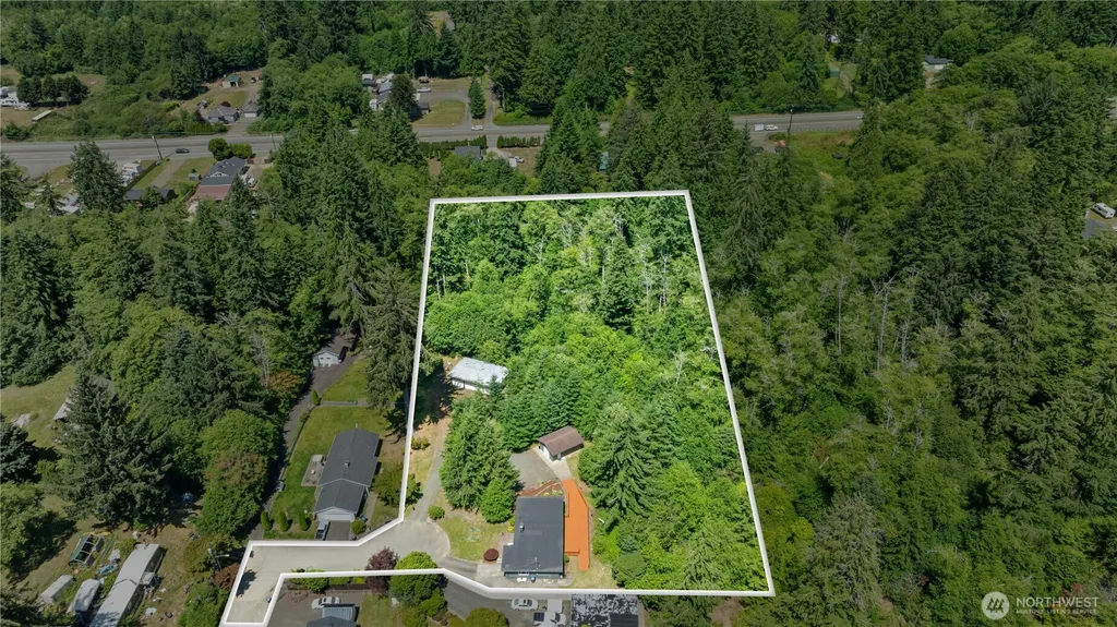 313 Hemlock Park Lane Aberdeen WA 98520