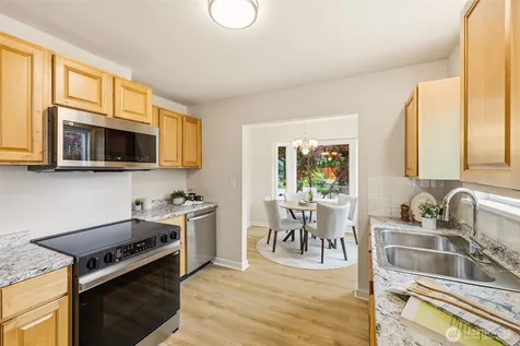 10713 15th Avenue NE Seattle WA 98125