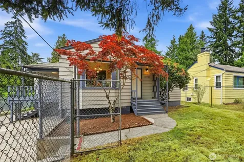 10713 15th Avenue NE Seattle WA 98125