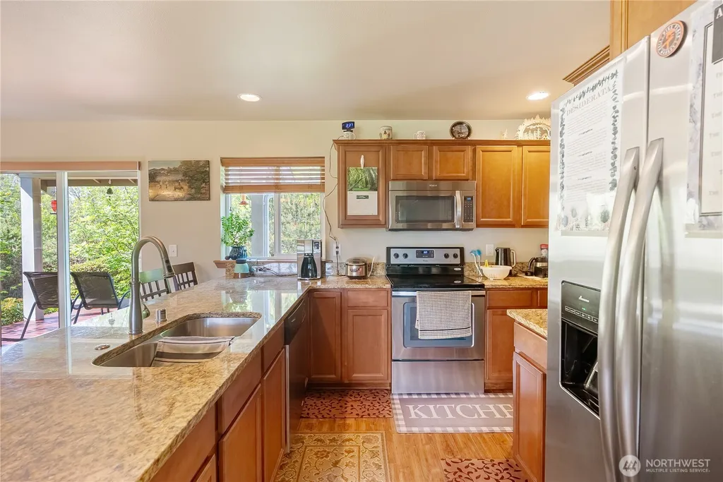 4610 Elmwood Drive Blaine WA 98230