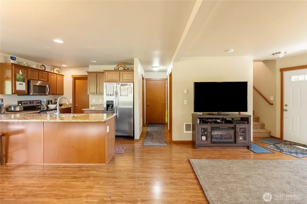 4610 Elmwood Drive Blaine WA 98230