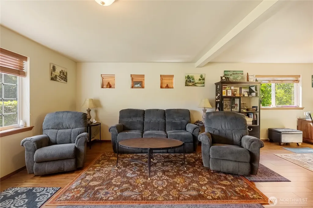 4610 Elmwood Drive Blaine WA 98230