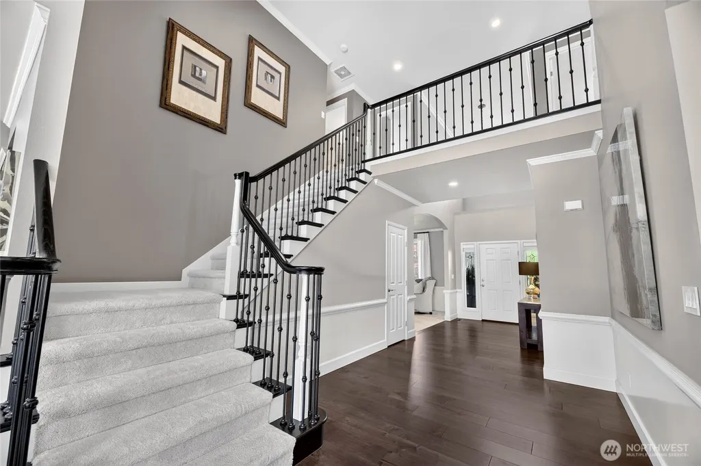 25817 NE 4th Place Sammamish WA 98074