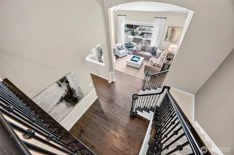 25817 NE 4th Place Sammamish WA 98074