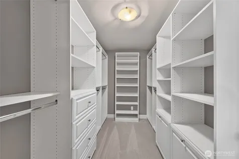 25817 NE 4th Place Sammamish WA 98074
