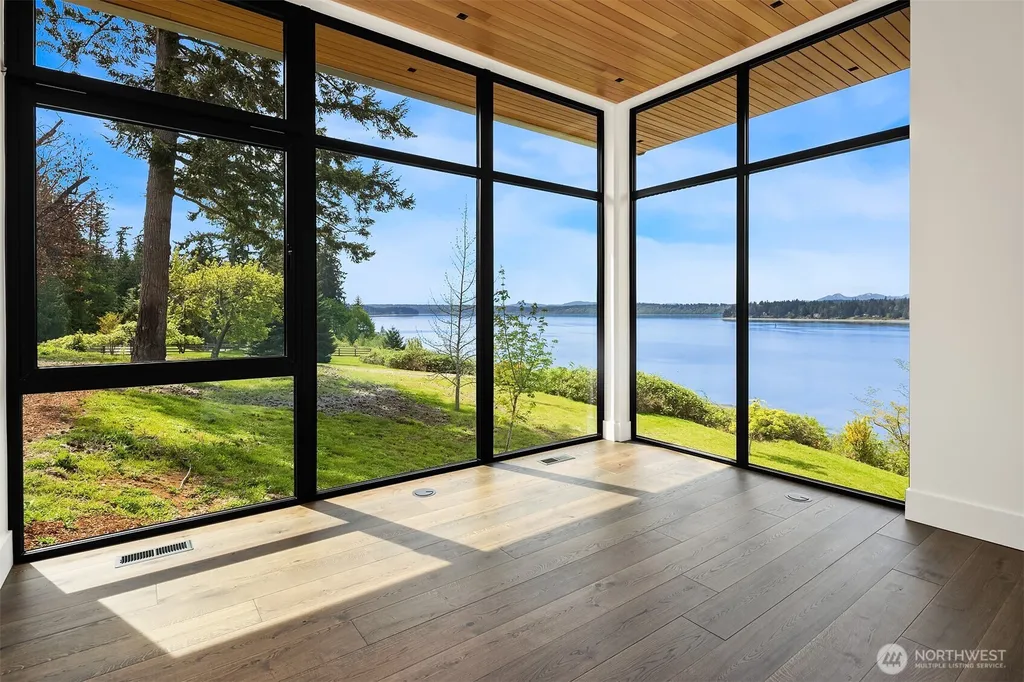 6620 NE Seabold Road Bainbridge Island WA 98110