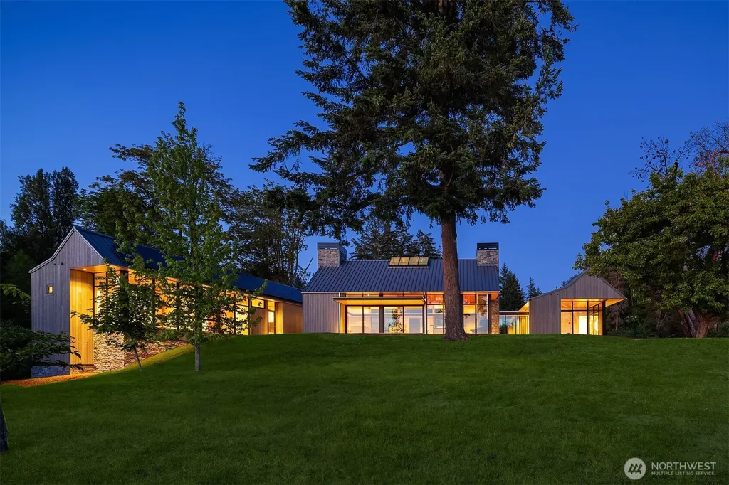 6620 NE Seabold Road Bainbridge Island WA 98110