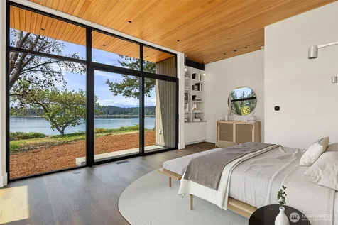 6620 NE Seabold Road Bainbridge Island WA 98110