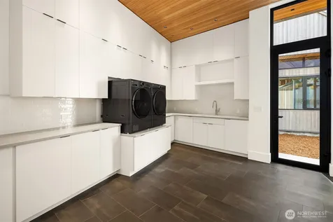 6620 NE Seabold Road Bainbridge Island WA 98110