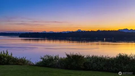 6620 NE Seabold Road Bainbridge Island WA 98110