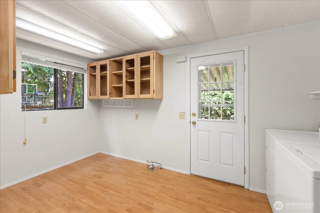 1427 100th Street SW Everett WA 98204